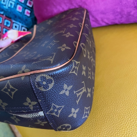 Louis Vuitton Trouville - Picture 5 of 13